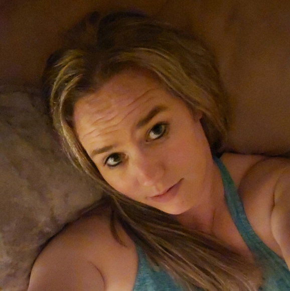 Meet your Posher, Teri - Picture 1 of 4